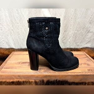 Juicy Couture Lupia Ankle Boots Size 9